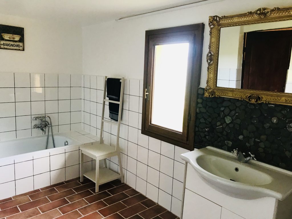 fambathroom