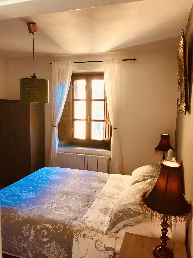 greybedroom2